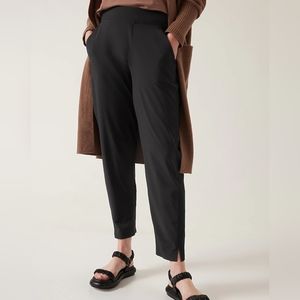 NWOT Athleta Brooklyn Ankle Pant, Sz12